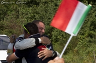 L'abbraccio tra Oronzo Montanaro e Claudio DeCiantis Foto Giuseppe Carrone